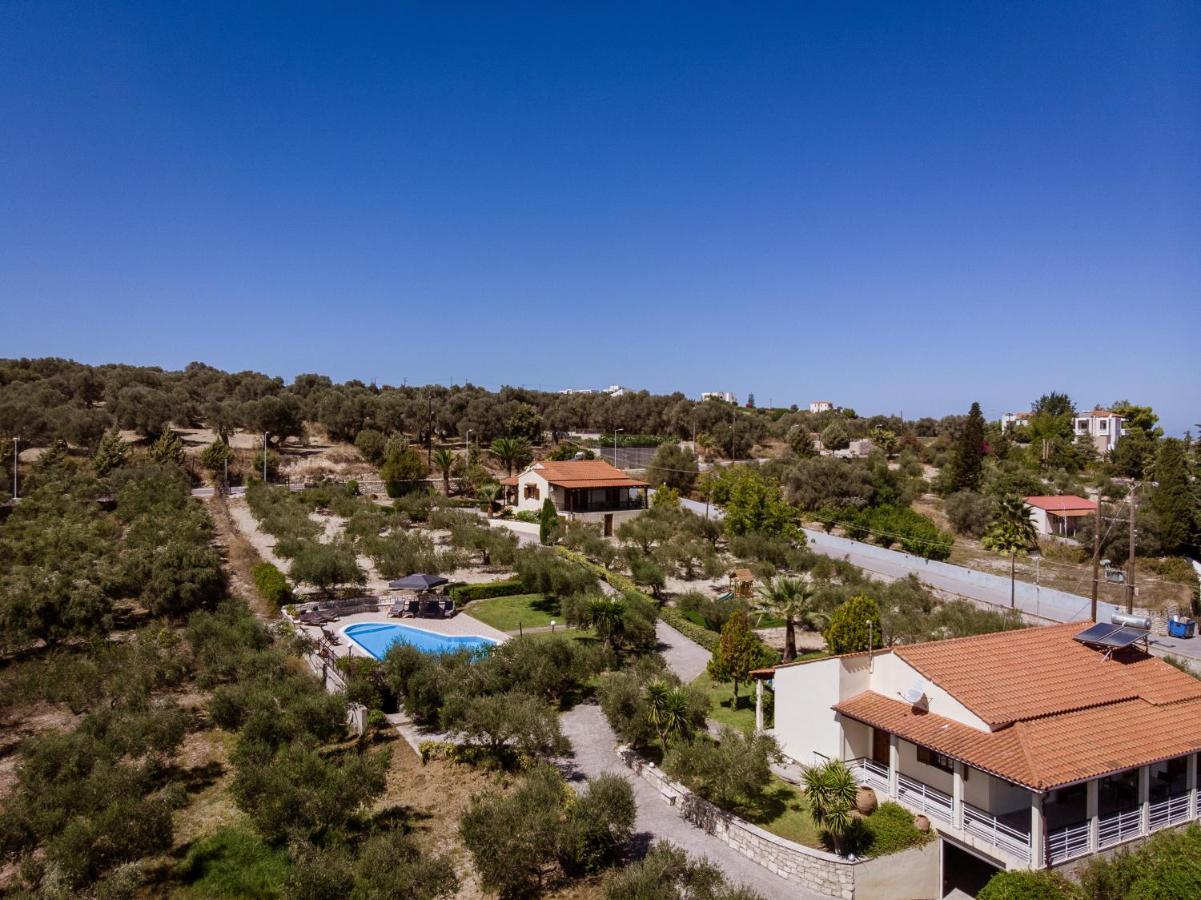 Lefkothea Villas With Large Pool, Bbq & Playground Adelianos Kampos Exteriér fotografie
