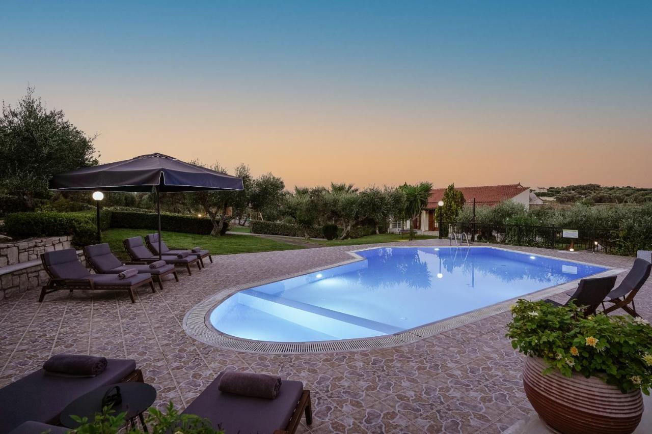 Lefkothea Villas With Large Pool, Bbq & Playground Adelianos Kampos Exteriér fotografie