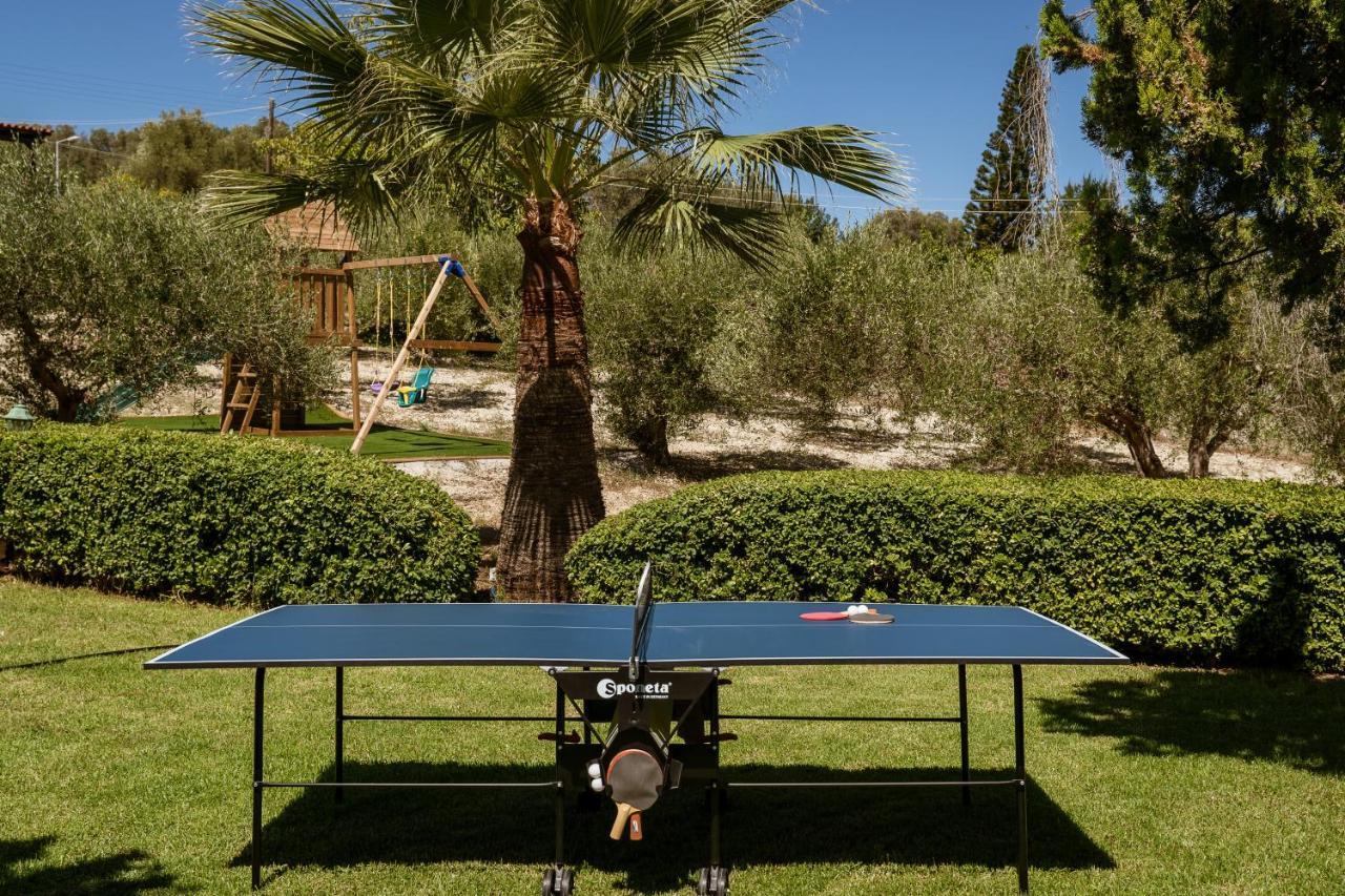 Lefkothea Villas With Large Pool, Bbq & Playground Adelianos Kampos Exteriér fotografie