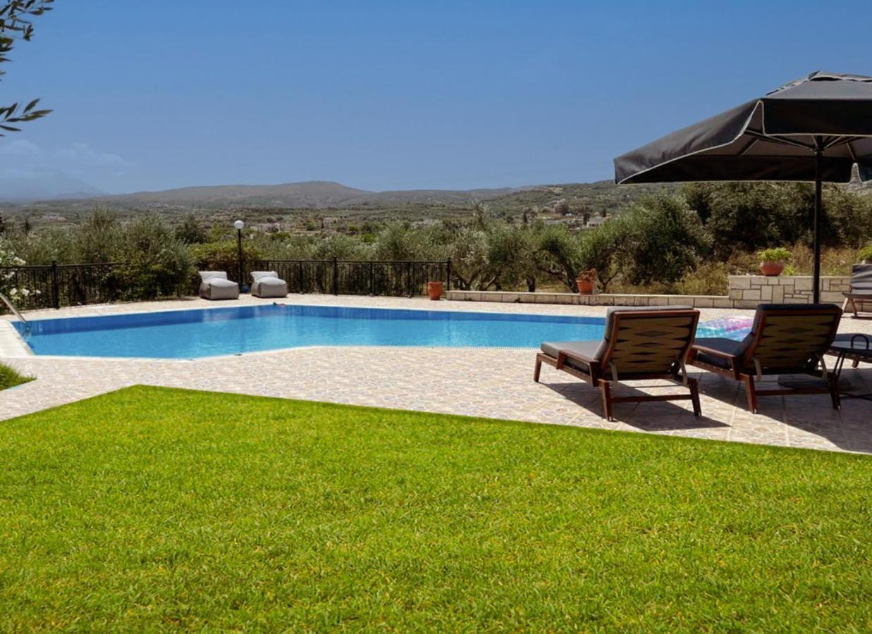 Lefkothea Villas With Large Pool, Bbq & Playground Adelianos Kampos Exteriér fotografie